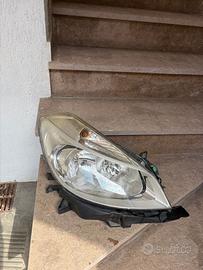 Faro destro Renault clio terza serie fanale