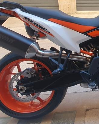 Ktm 890 Smt  scarico  Remus