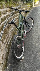 Santa Cruz Nomad MTB