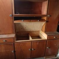 antica credenza da cucina in legno decò