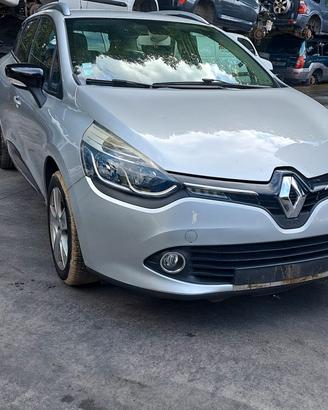 RENAULT CLIO 2013 SOLO PER RICAMBI