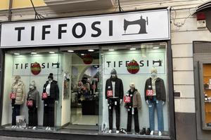 NEGOZIO A CASTELLAMMARE DI STABIA