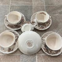 Completo di 5 tazze da the’ con piattino Inglese