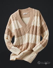 Maglione Unisex scollo a V brand Stradivarius tg S
