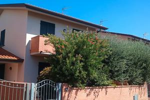 Villetta a schiera S.pietro a vico 220mq