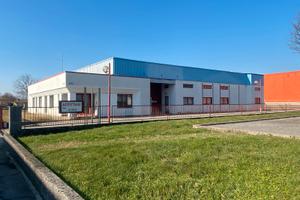 Porzione di capannone artiginale / deposito