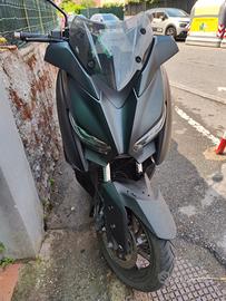 xmax 400
