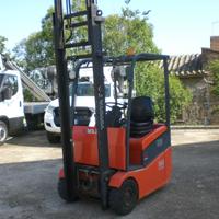 Carrello elevatore toyota 7fbest15 elettrico
