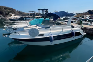 Italmar 23 cabin full optional