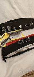 kit emergenza BMW nuovo e originale 