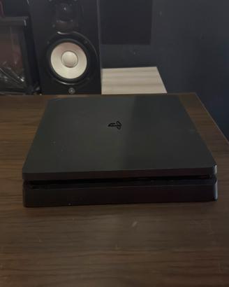 Ps4 perfettamente funzionante con Joystick nero