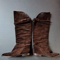 Stivali scamosciati color marrone