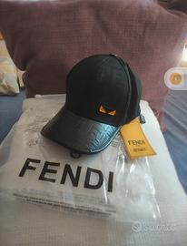 cappellino fendi monster