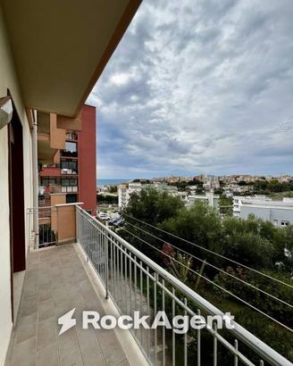 Appartamento di 143 m² con 5 locali e box auto a S