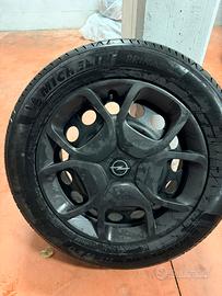 Gomme cerchi 225 55 17 scudo Zafira Peugeot Toyota