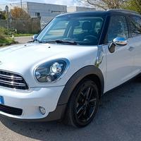 Mini Cooper Countryman 2.0 D Automatica