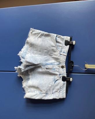 Pantaloncini corti in jeans (azzurro-bianco)