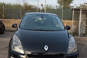 Renault Scenic xMod 1.5dci
