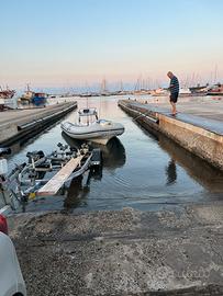 Gommone motore e carrello