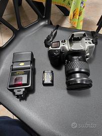 Minolta Dynax 500si a pellicola