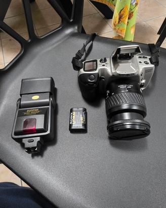 Minolta Dynax 500si analogica a pellicola