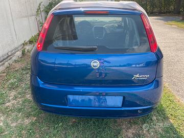 Paraurti e portellone per Fiat Grande Punto