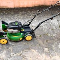 Tosaerba John Deere JS63C
