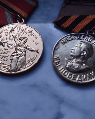 Lotto di 2 medaglie militari originali URSS