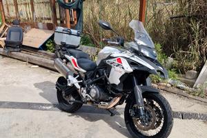 Benelli trk 502x 