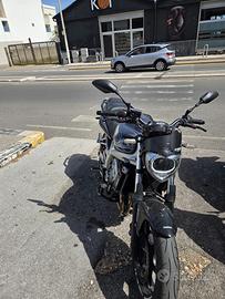 YAMAHA FZ6