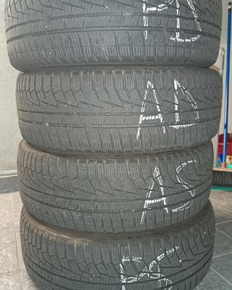 Gomme Hankook I Cept Evo 2