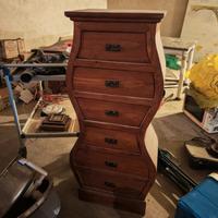 Cassettiera ondulata