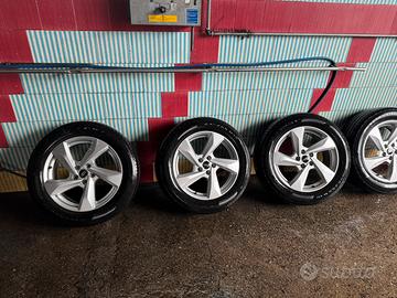 Cerchi e gomma audi raggio 18