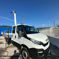 Iveco Daily DOPPIA CABINA 7 POSTI + GRU 2015