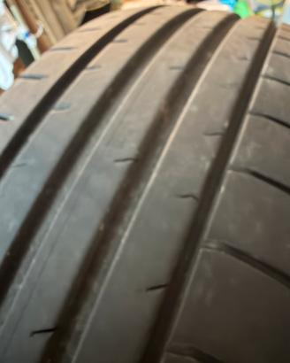 Set 4 Toyo proxes sport 235 50 20 104w