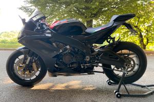 Aprilia rsv4