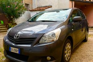 Toyota Verso 2010