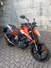 KTM Duke - 125