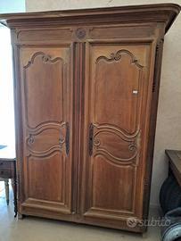 Armadio restaurato di falegnameria,prima metà 700