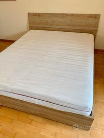 Letto matrimoniale a contenitore come nuovo