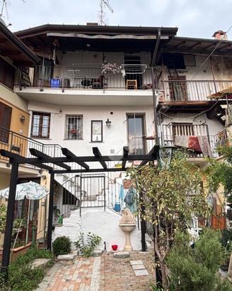 CASA DI CORTE A CASTELLETTO SOPRA TICINO