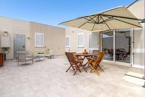 Indipendente ristrutturata con cortile