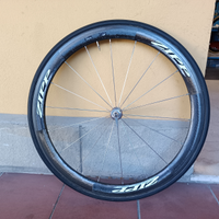 Routa ZIPP 303 anteriore