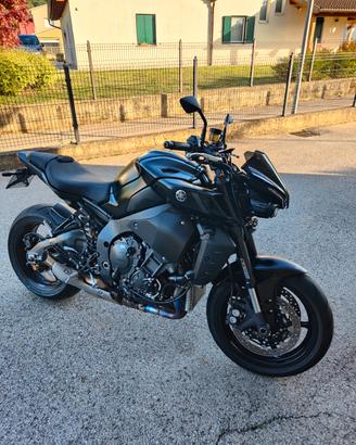 Yamaha Mt10 2022/23 tech black