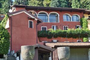 Villa di 680 m² con più di 5 locali e box auto dop