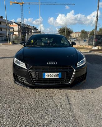 AUDI TT 2.0 tdi 184 cv ULTRA S LINE