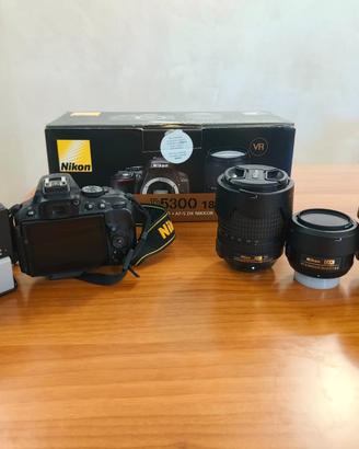 Nikon d5300 + obbiettivi e accessori 