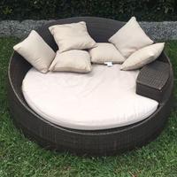 Divano da giardino