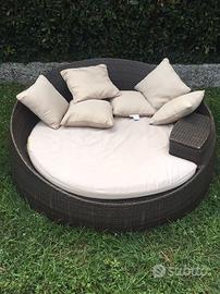 Divano da giardino