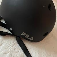 Casco skate regolabile